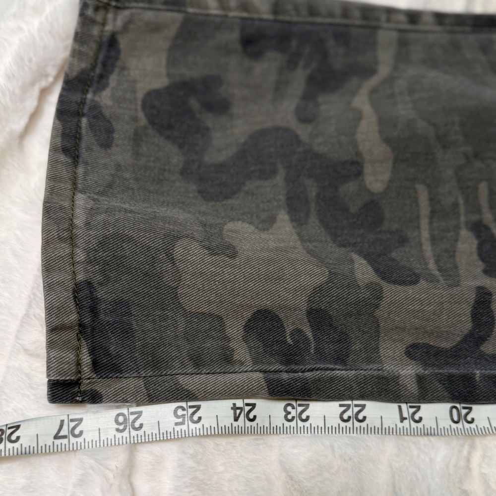 ❌SOLD❌Women's Camouflage Cargo Pants - Picture 6 of 8